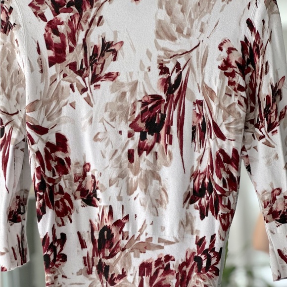 White House Black Market white floral pattern cardigan Size XS - Picture 9 of 9